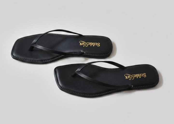 Liora Minimal Thong Flats – Classic Black - Image 3