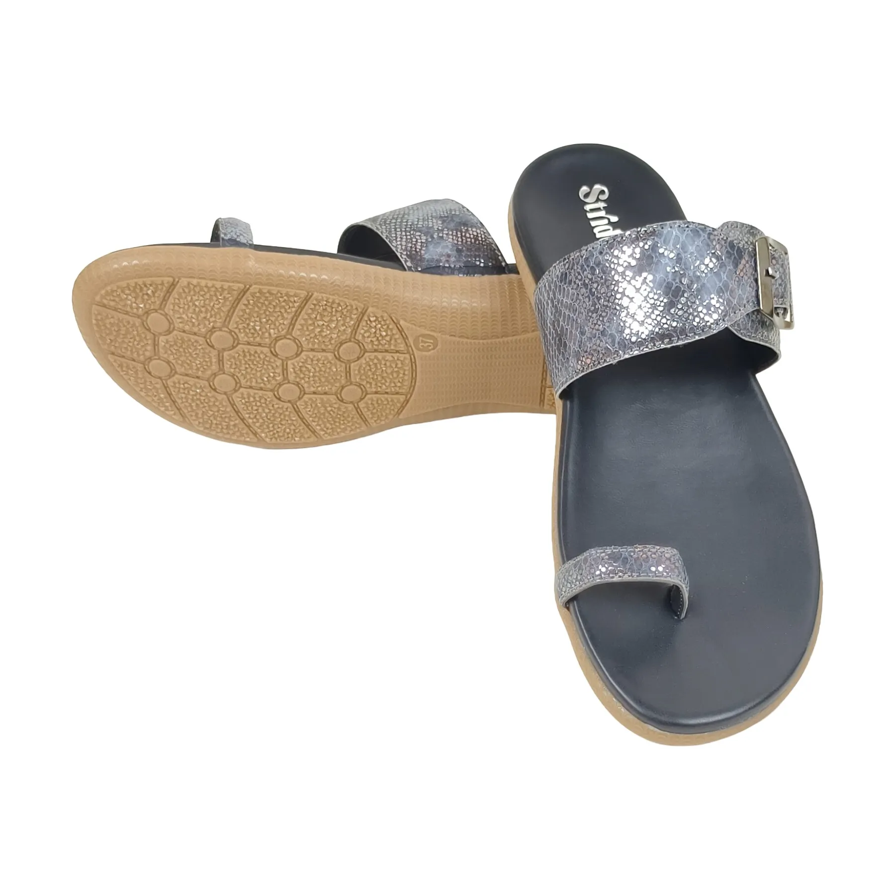 StrideLux Women’s Onyx Black Textured Toe-Loop Flat Sandals - Image 7